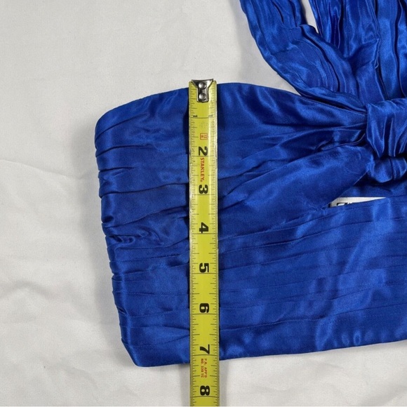 ZARA Royal BLUE Cut Out Draped Top XS
Women's Crop Tank Satin - Picture 7 of 7